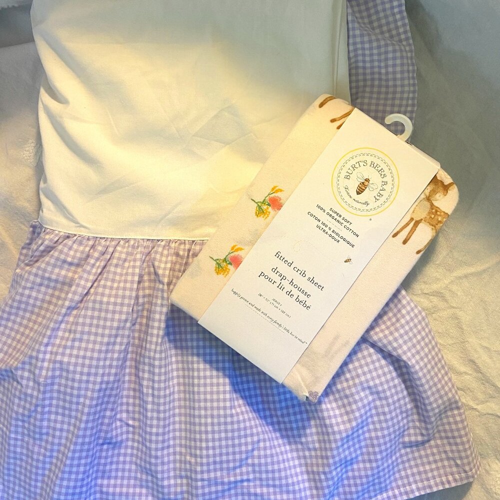 NEW W/ TAGS - Burt's Bees Baby - Crib Sheet + FREE Pottery Barn Crib Skirt